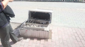 伊犁河路街道九號小區(qū)社區(qū) 為民解憂辦實事，協調維修通訊器材與信息咨詢服務雙管齊下